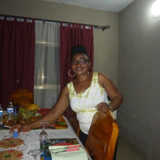 Loading...